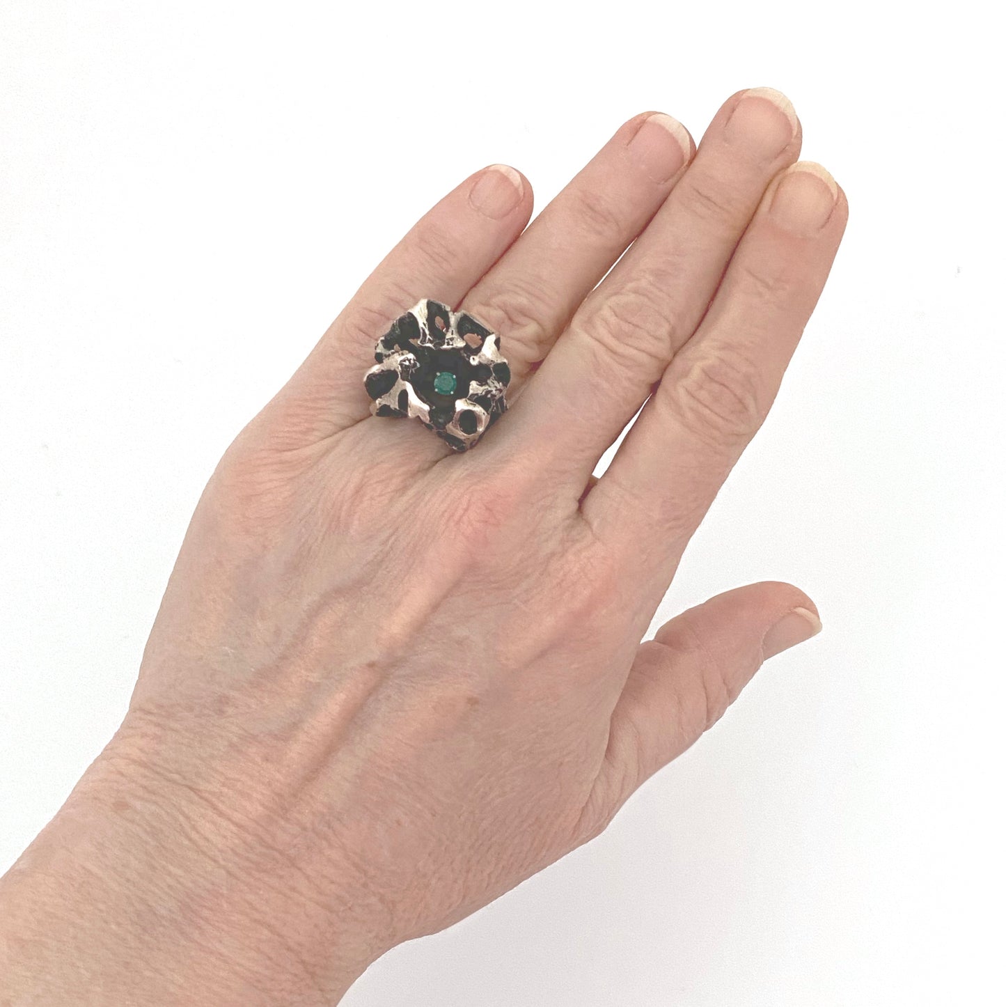 scale Walter Schluep Canada vintage extra large brutalist silver emerald ring Canadian Modernist jewelry design