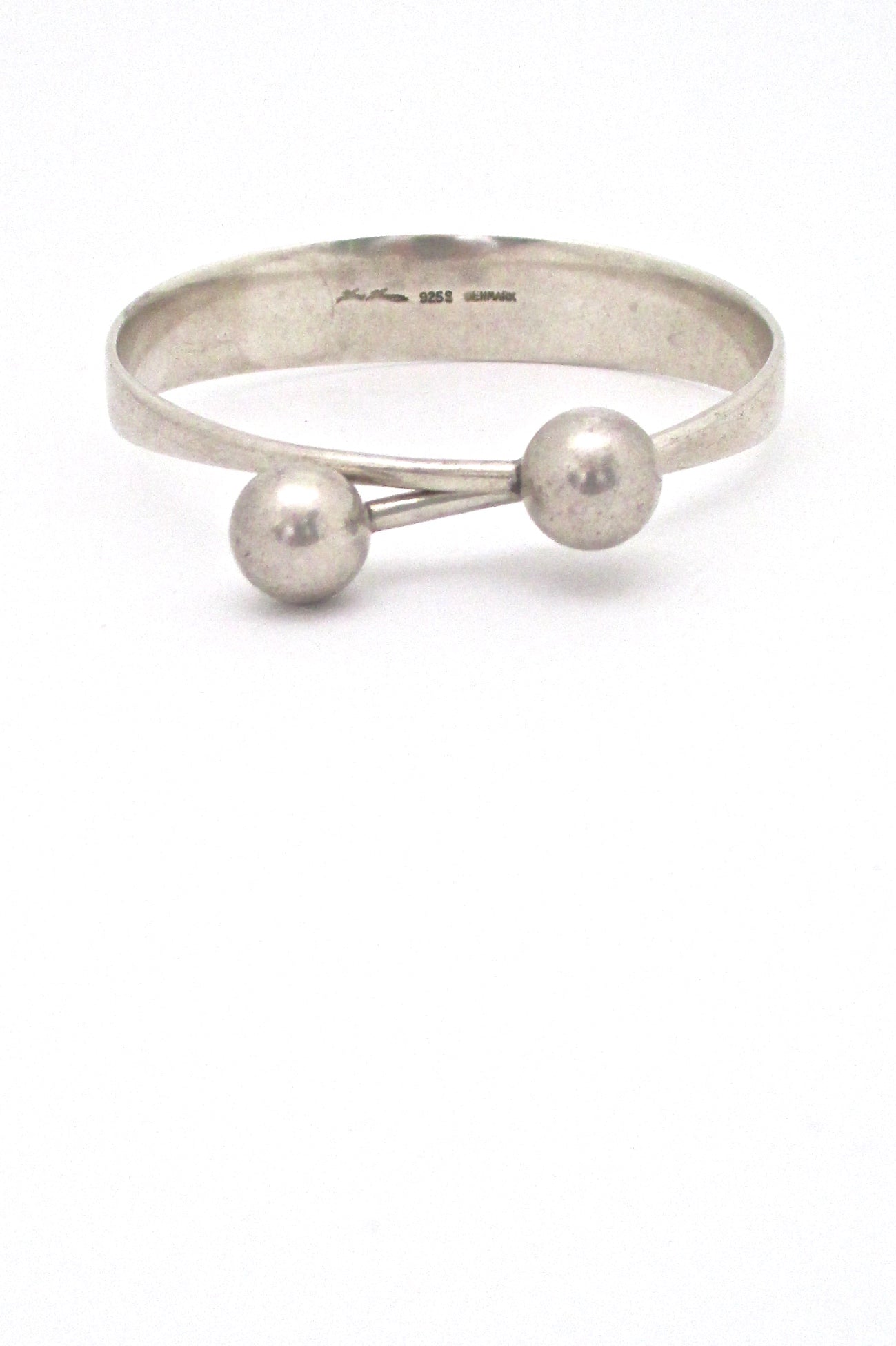 detail Hans Hansen Denmark vintage Scandinavian Modern heavy silver bangle bracelet by Bent Gabrielsen