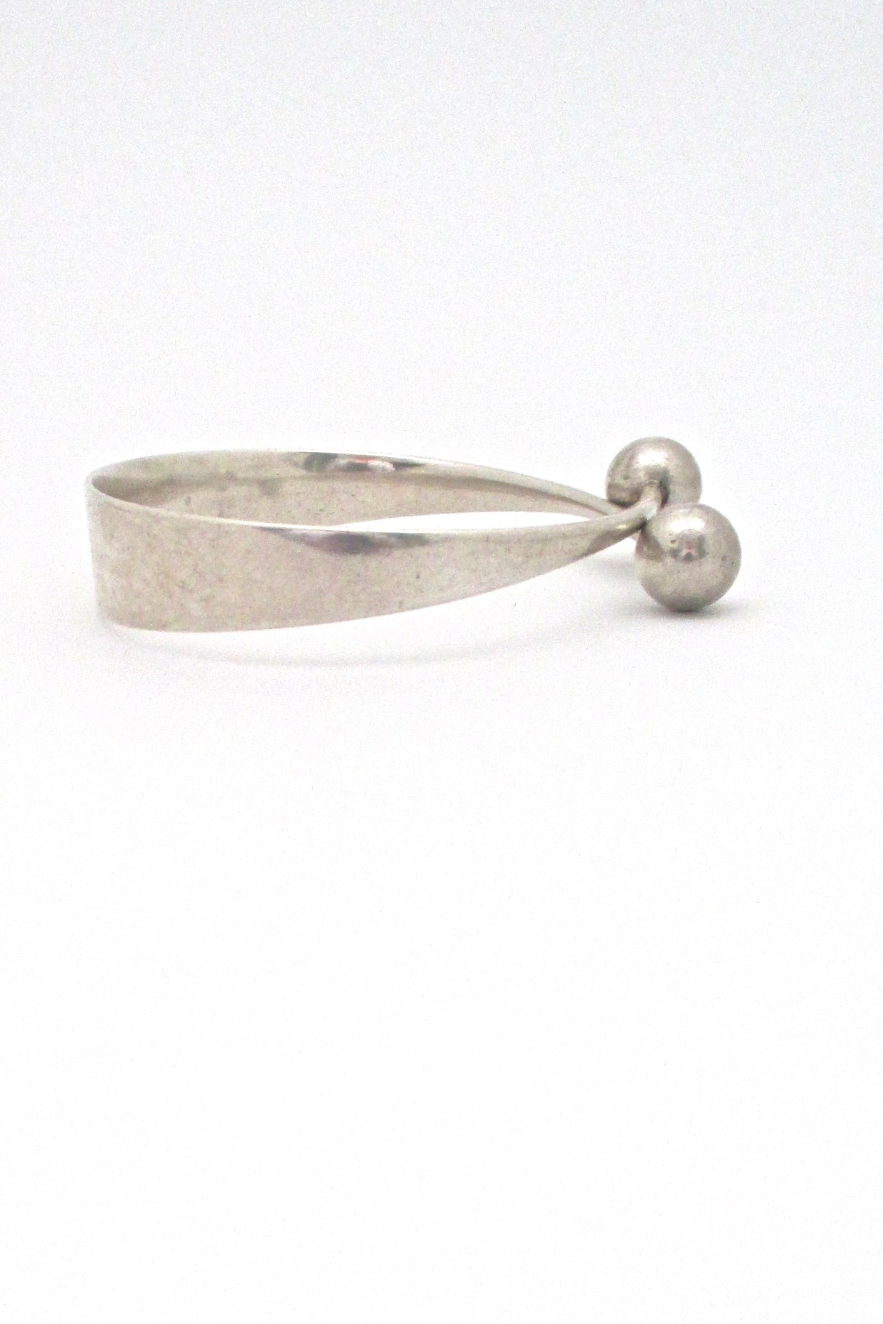 profile Hans Hansen Denmark vintage Scandinavian Modern heavy silver bangle bracelet by Bent Gabrielsen