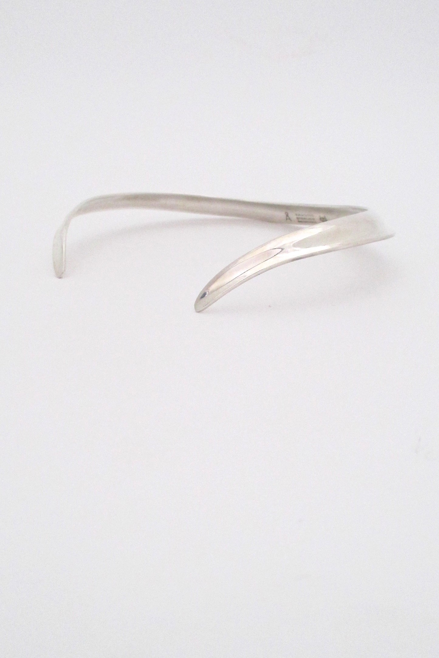 detail Ove Wendt size for Åge Fausing, Denmark vintage silver wide shaped Scandinavian Modern neck ring