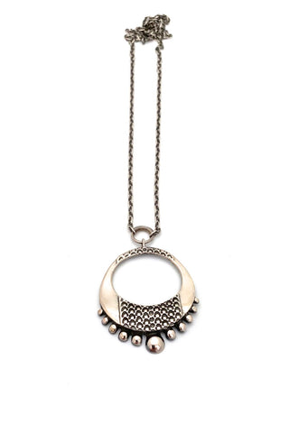 Pentti Sarpaneva Finland vintage textured silver open circle pendant necklace 1972 Scandinavian Modernist jewelry design