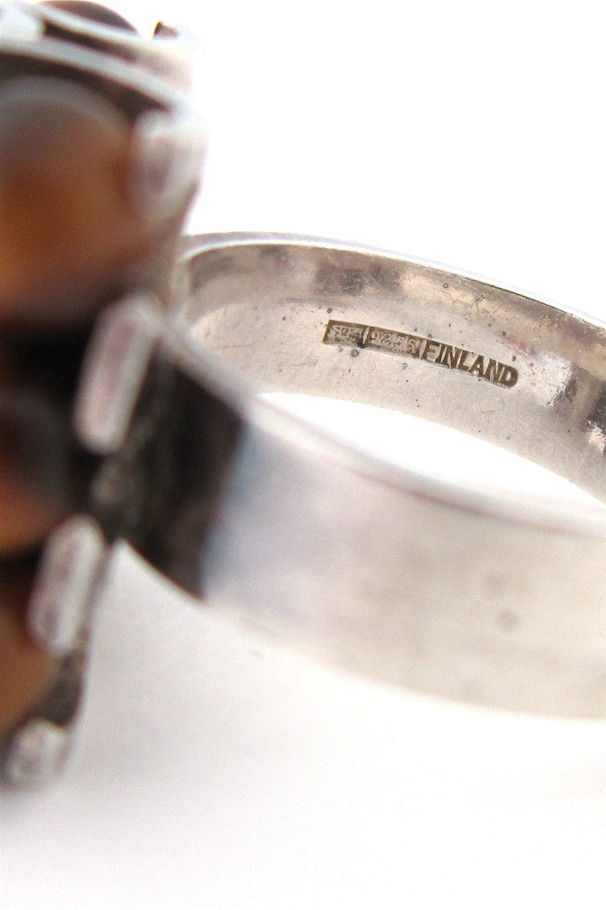 Elis Kauppi tiger's eye ring