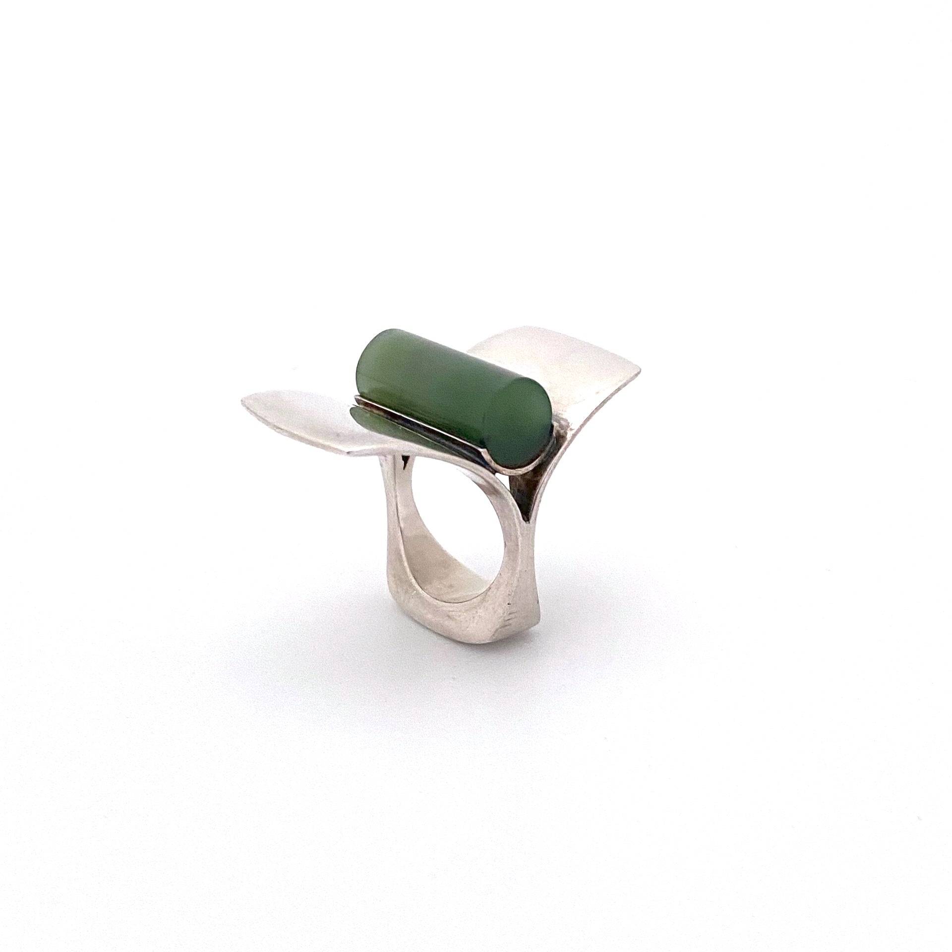 detail Andreas Mikkelsen Denmark vintage silver nephrite jade extra large ring Scandinavian Modernist jewelry design