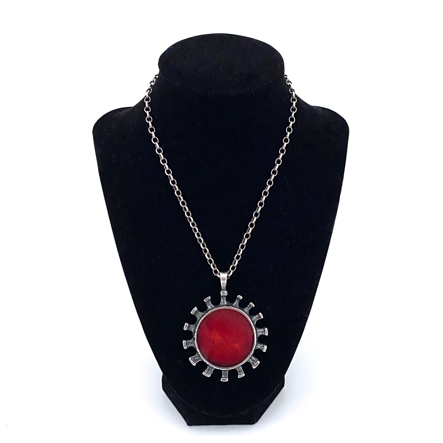 detail Bernard Chaudron Canada vintage brutalist double sided large pendant necklace red teal Canadian Modernist jewelry design