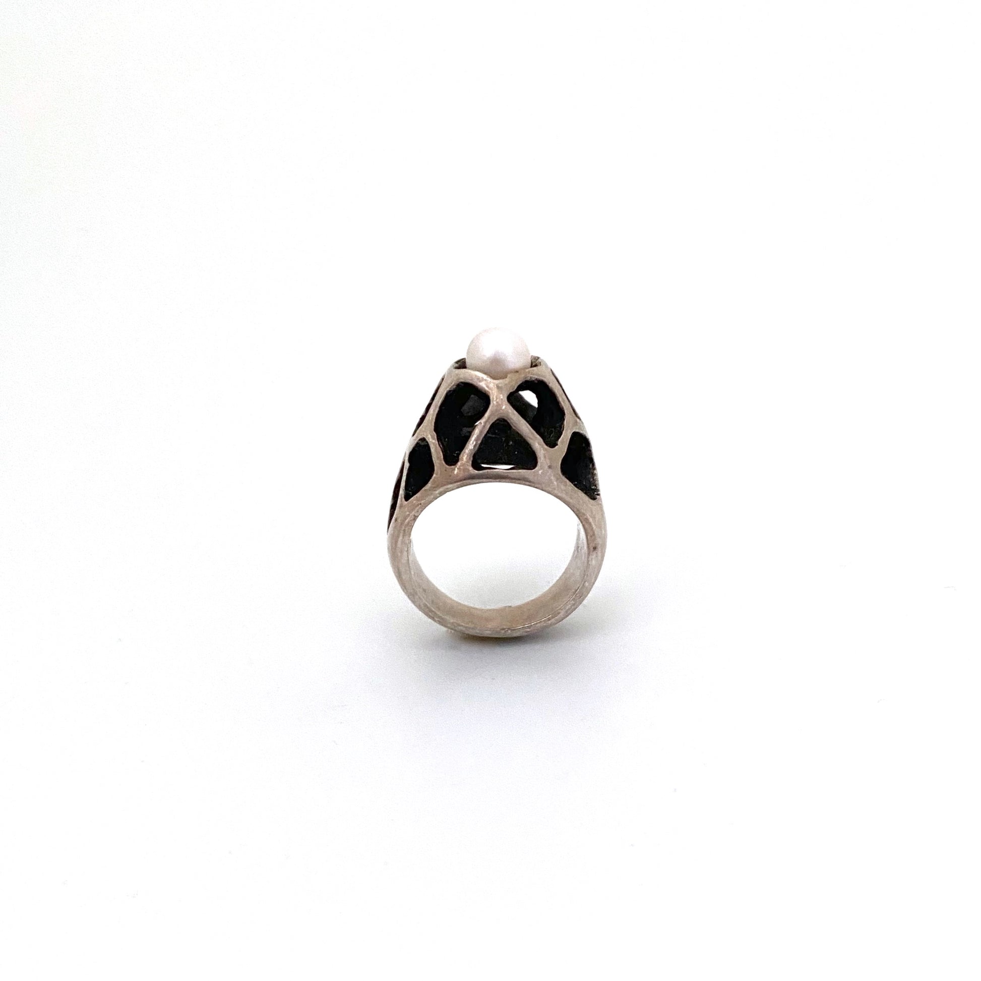 detail Bernard Chaudron Canada vintage silver pearl large openwork ring Canadian Modernist jewelry design