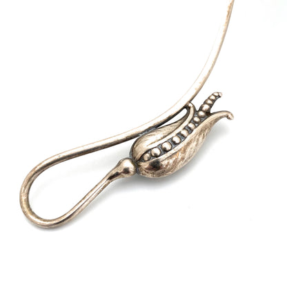 detail Carl Poul Petersen Canada vintage silver pea pod ladle hammered silver bowl