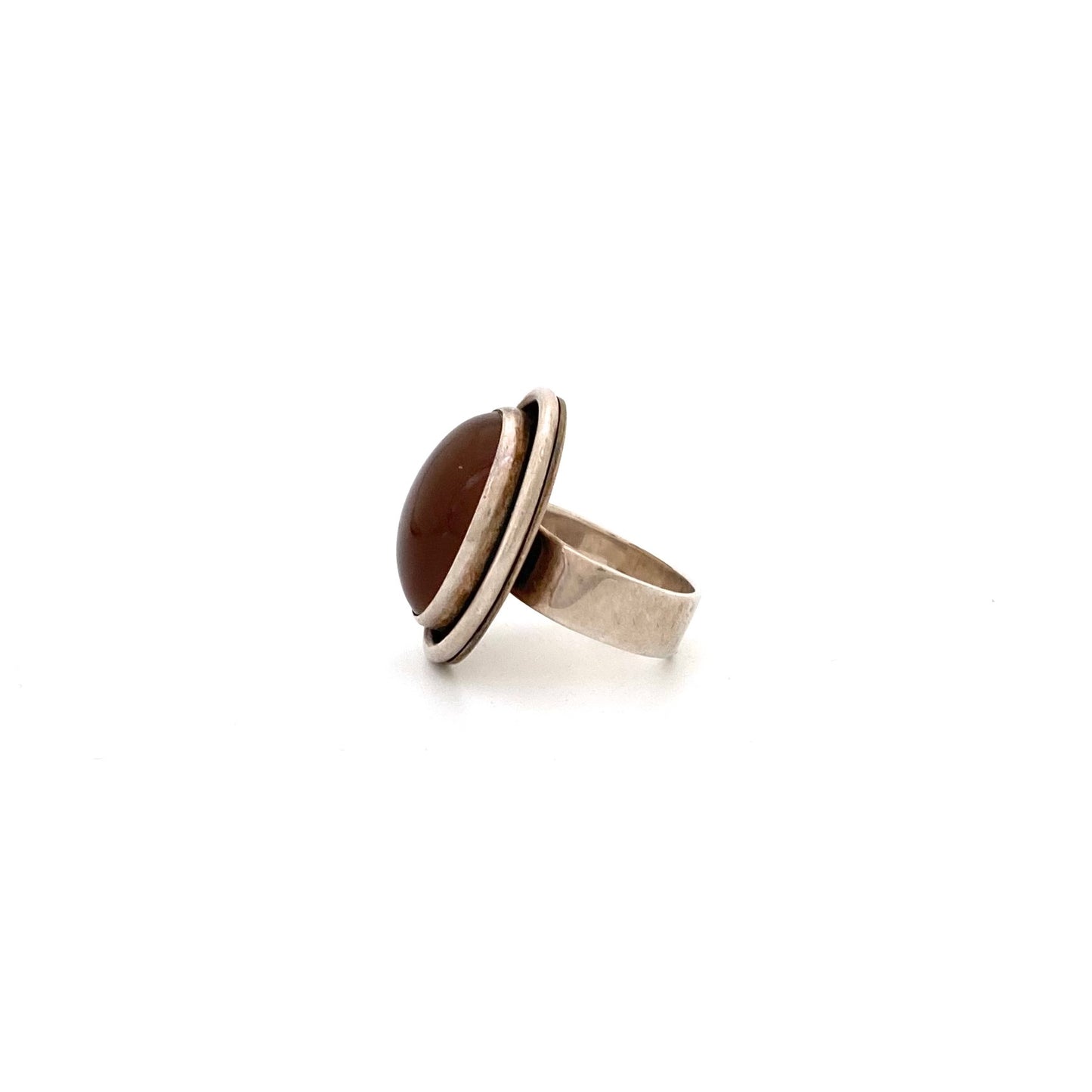 profile Darla Hesse Canada vintage silver banded agate ring Canadian Modernist jewelry design