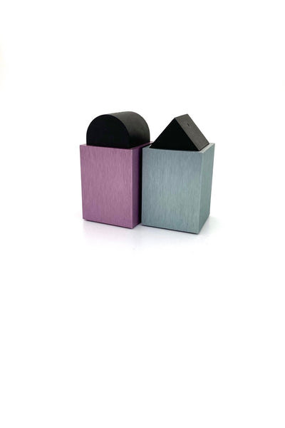 Elika USA David Tisdale 1988 anodized aluminum salt and pepper postmodern design