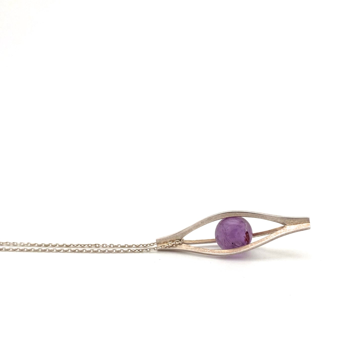 profile Elis Kauppi Kupittaan Kulta Finland vintage silver amethyst pendant necklace Scandinavian Modernist jewelry design