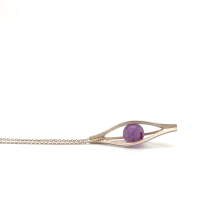 profile Elis Kauppi Kupittaan Kulta Finland vintage silver amethyst pendant necklace Scandinavian Modernist jewelry design
