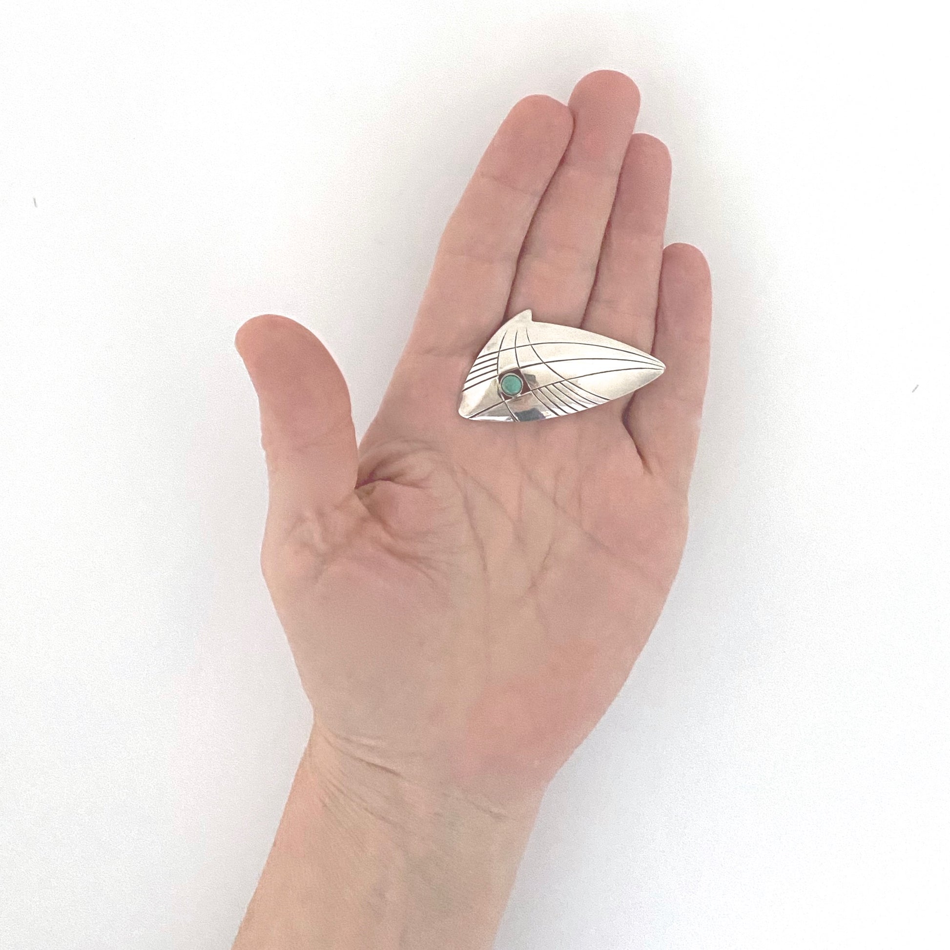 scale Elis Kauppi Kupittaan Kulta Finland vintage silver aventurine brooch Scandinavian Modernist jewelry design