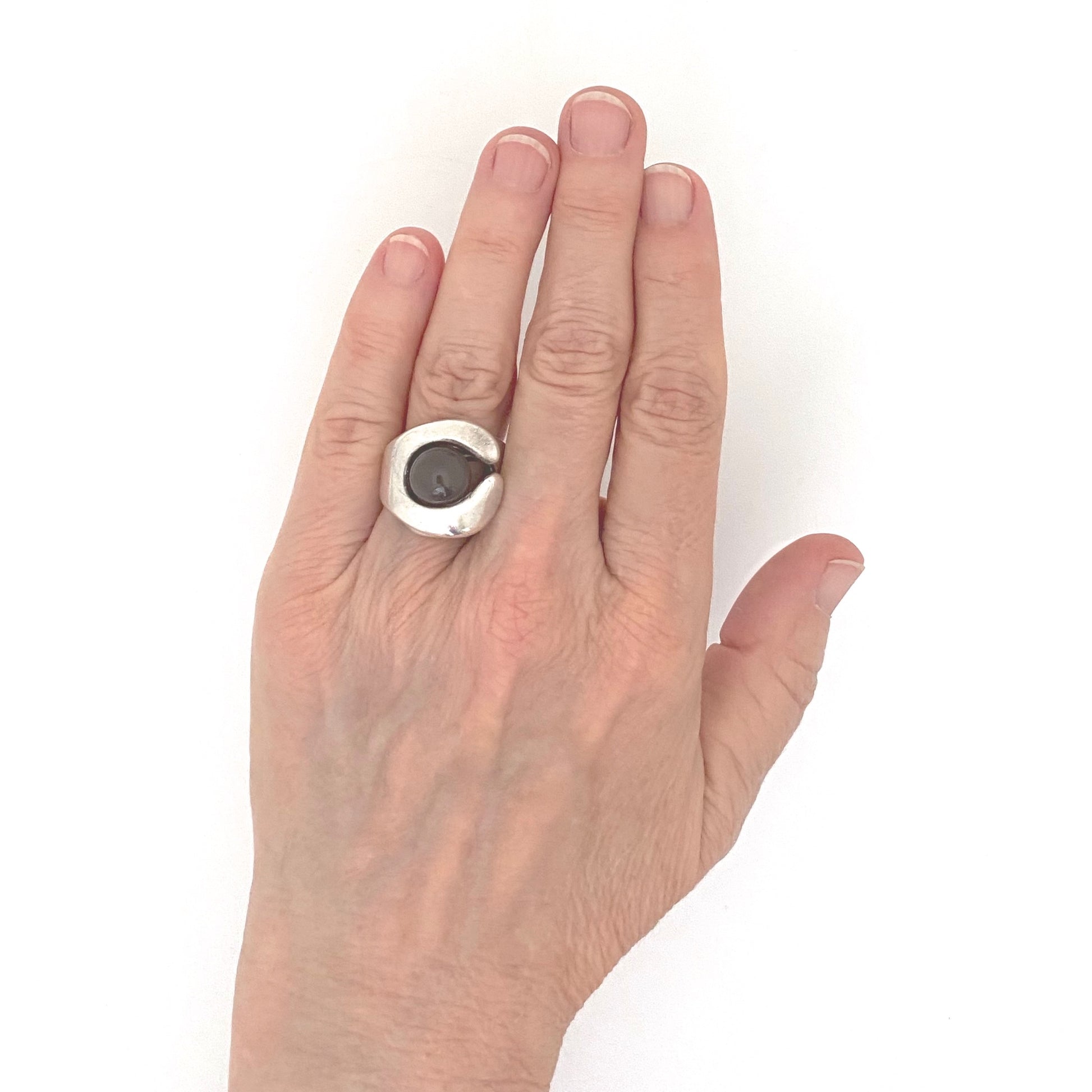 scale Elis Kauppi Kupittaan Kulta Finland vintage silver chalcedony reindeer antler ring Scandinavian Modernist jewelry design