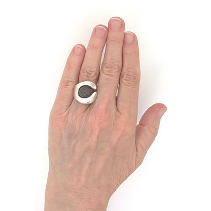 scale Elis Kauppi Kupittaan Kulta Finland vintage silver chalcedony reindeer antler ring Scandinavian Modernist jewelry design