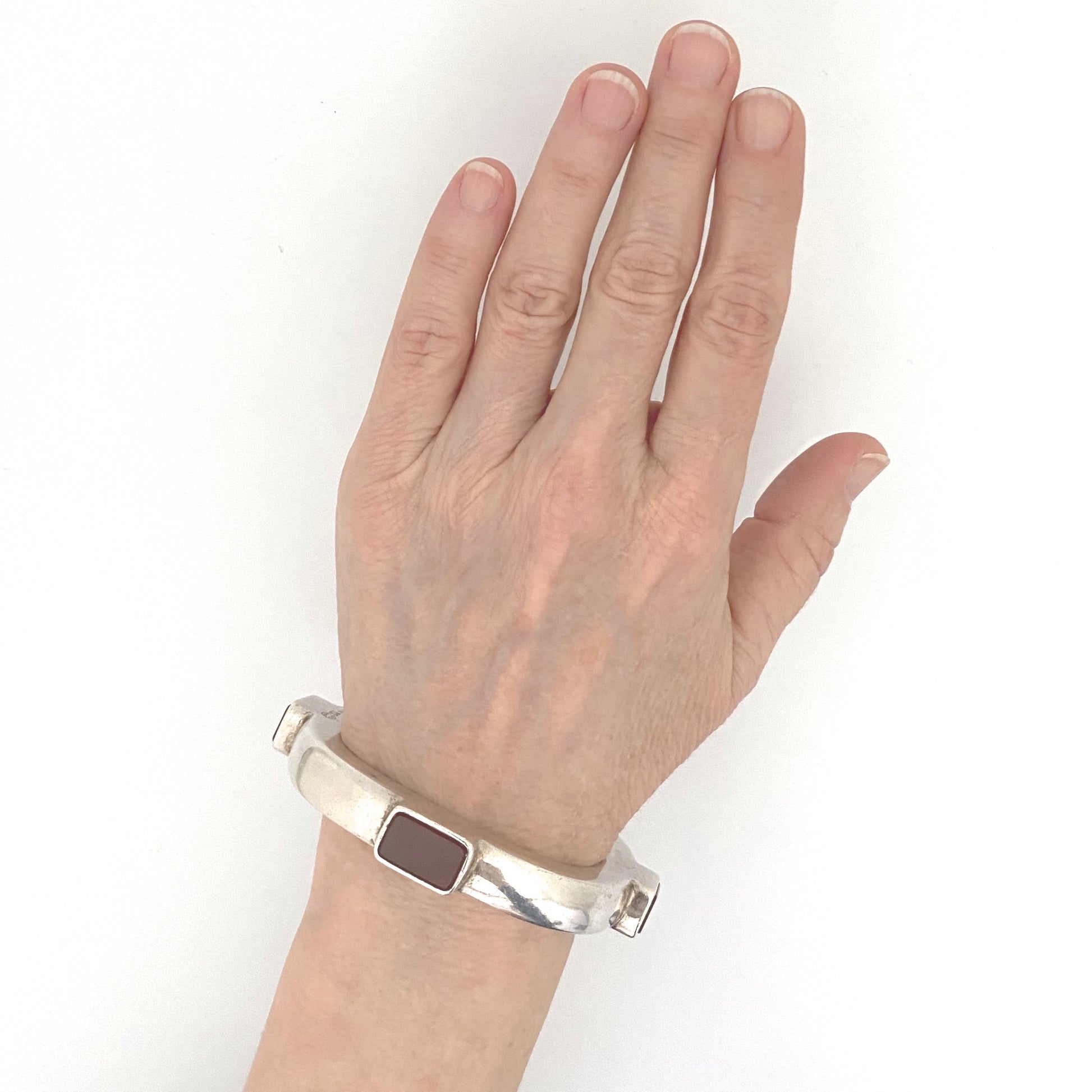 scale Georg Jensen Denmark vintage heavy silver carnelian bangle bracelet 254 by Kim Naver Scandinavian Modernist jewelry design