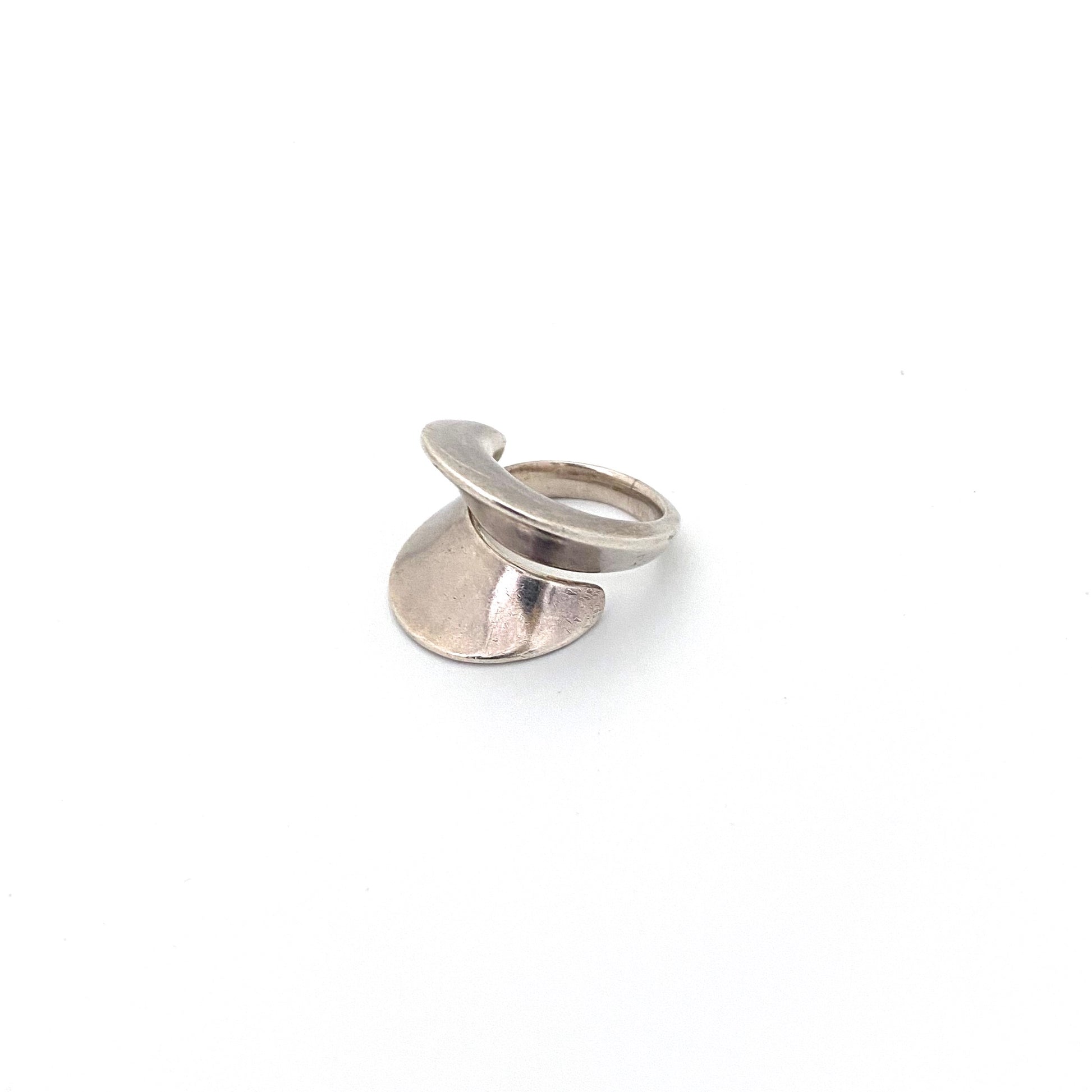 detail Georg Jensen Denmark vintage silver ring 93 Nanna Ditzel Scandinavian Modernist jewelry design