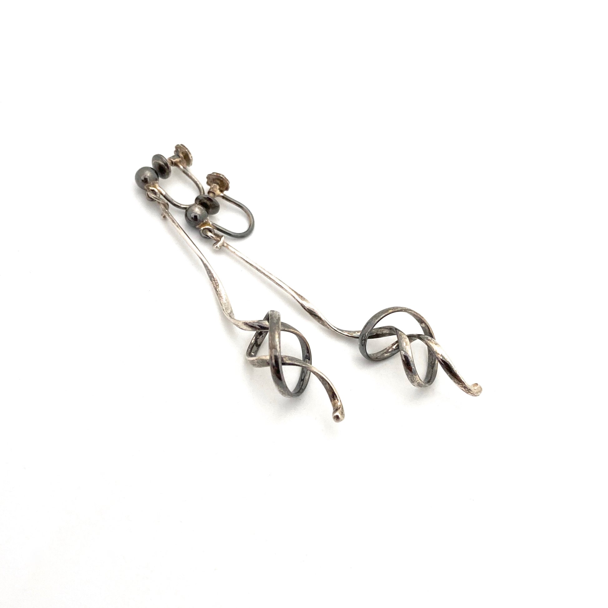 detail Georg Jensen Denmark vintage silver Forget Me Knot drop earrings Vivianna Torun Scandinavian Modernist jewelry design