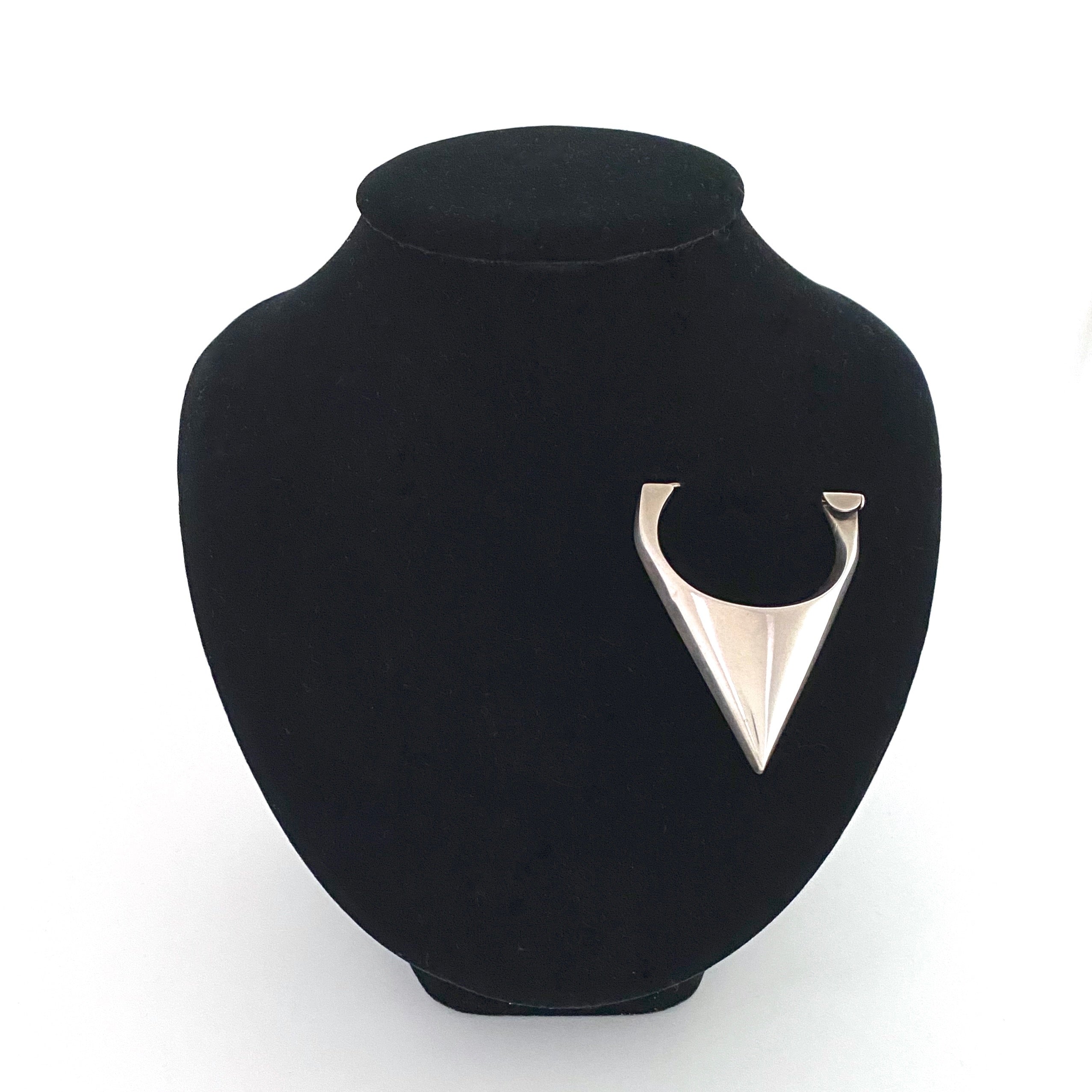 ジョージ ジェンセン ナナ ディッツェル ブローチ 326　レア　美品 Georg Jensen Modernist silver brooch #326 ~ Nanna Ditzel