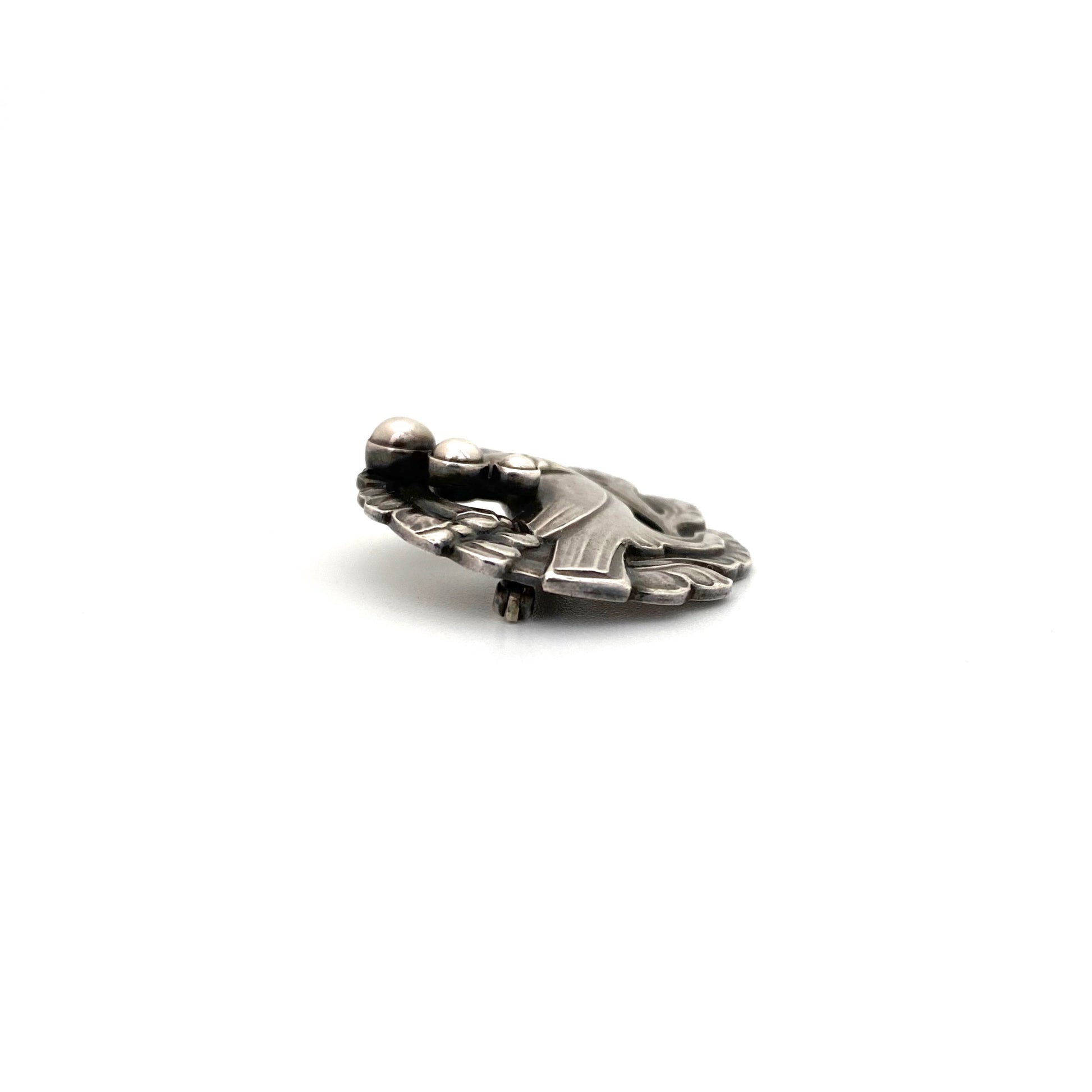 profile Georg Jensen Denmark vintage silver dove brooch 134 silver cabochons Kristian Mohl Hansen Danish design jewelry
