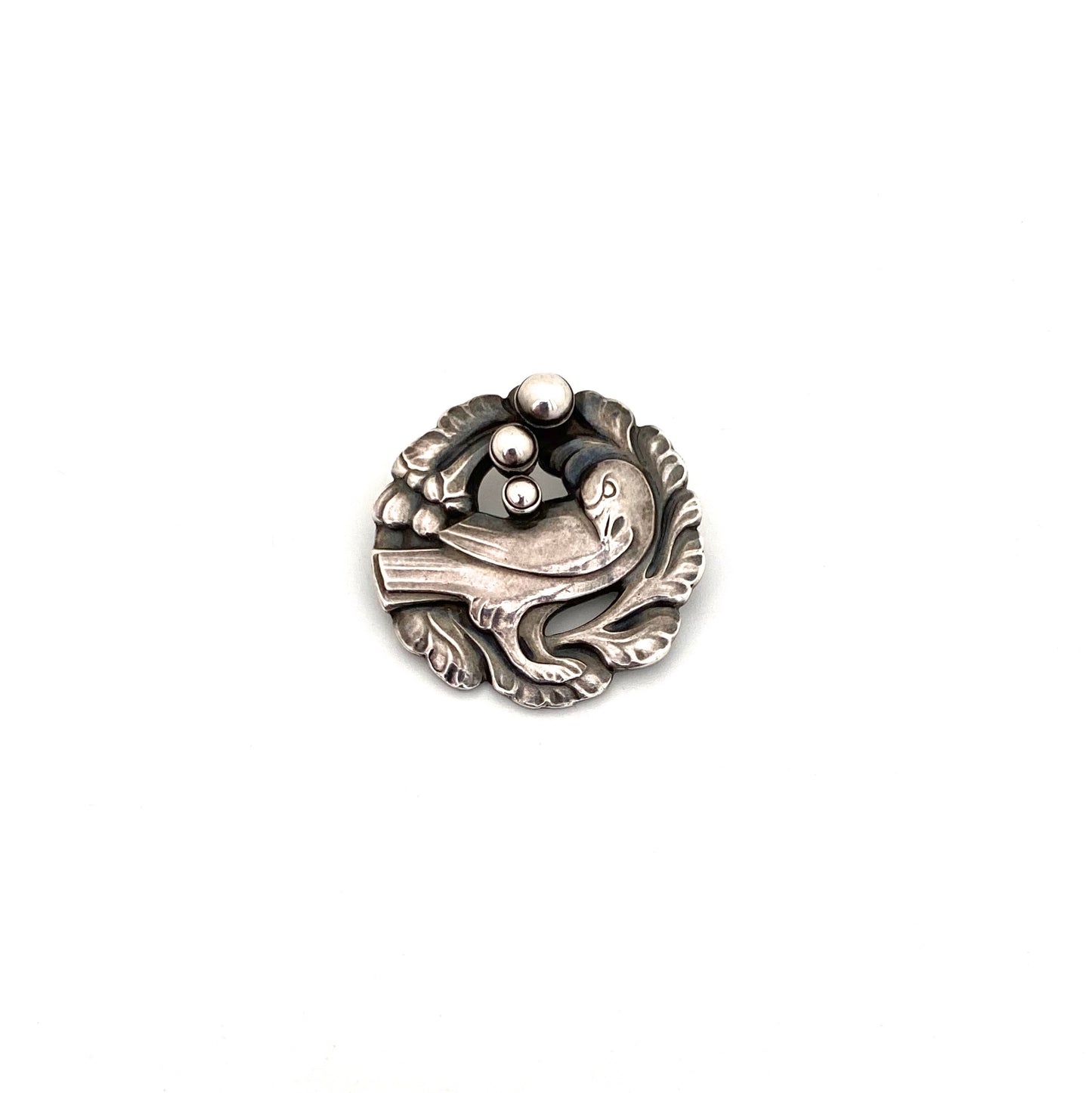 detail Georg Jensen Denmark vintage silver dove brooch 134 silver cabochons Kristian Mohl Hansen Danish design jewelry