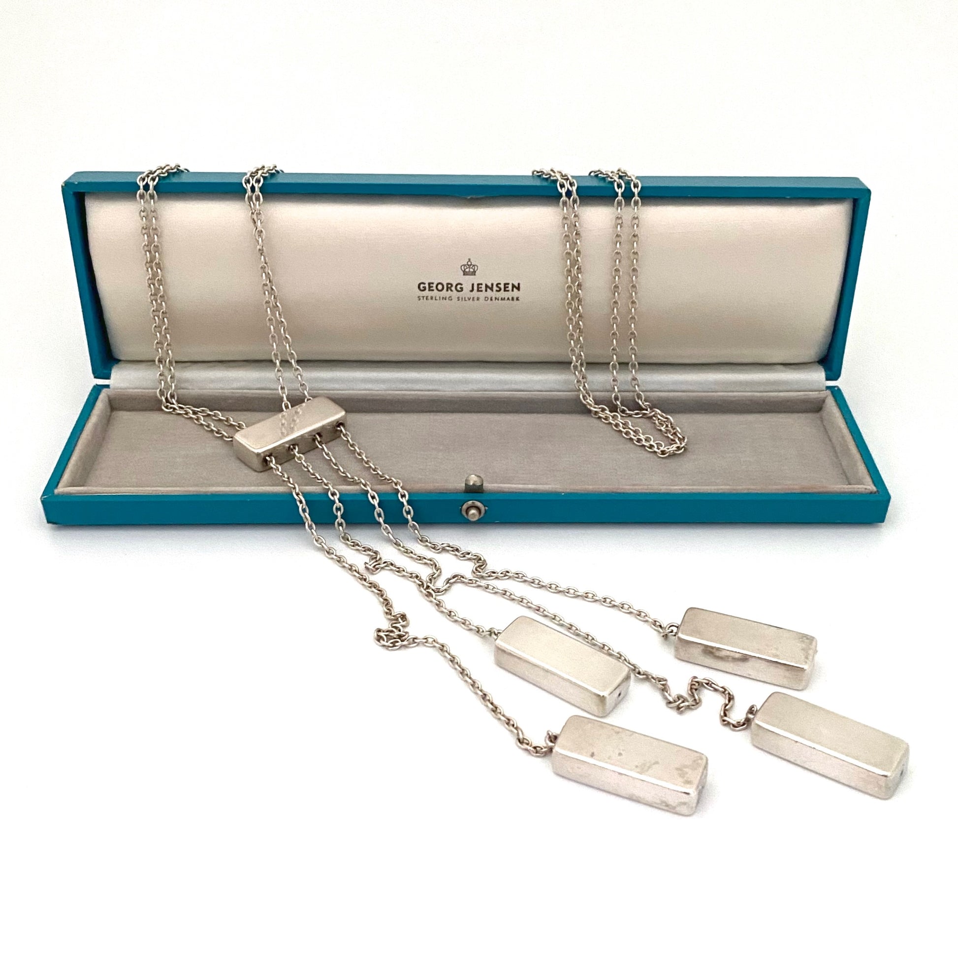 detail Georg Jensen Denmark vintage silver long sautoir necklace 120 Astrid Fog Scandinavian Modernist jewelry design