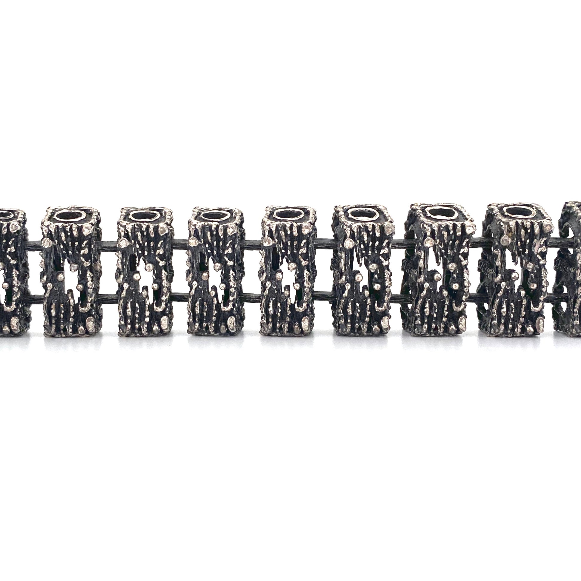 detail Guy Vidal Canada vintage brutalist pewter extra large sculptural link bracelet rare Canadian Modernist jewelry design