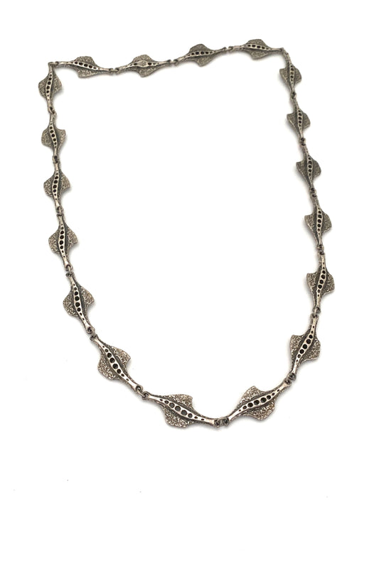 Guy Vidal Canada vintage brutalist pewter stingray long link chain necklace Canadian Modernist jewelry design
