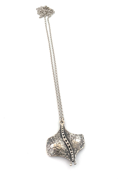 Guy Vidal Canada vintage brutalist pewter stingray pendant necklace Canadian Modernist jewelry design