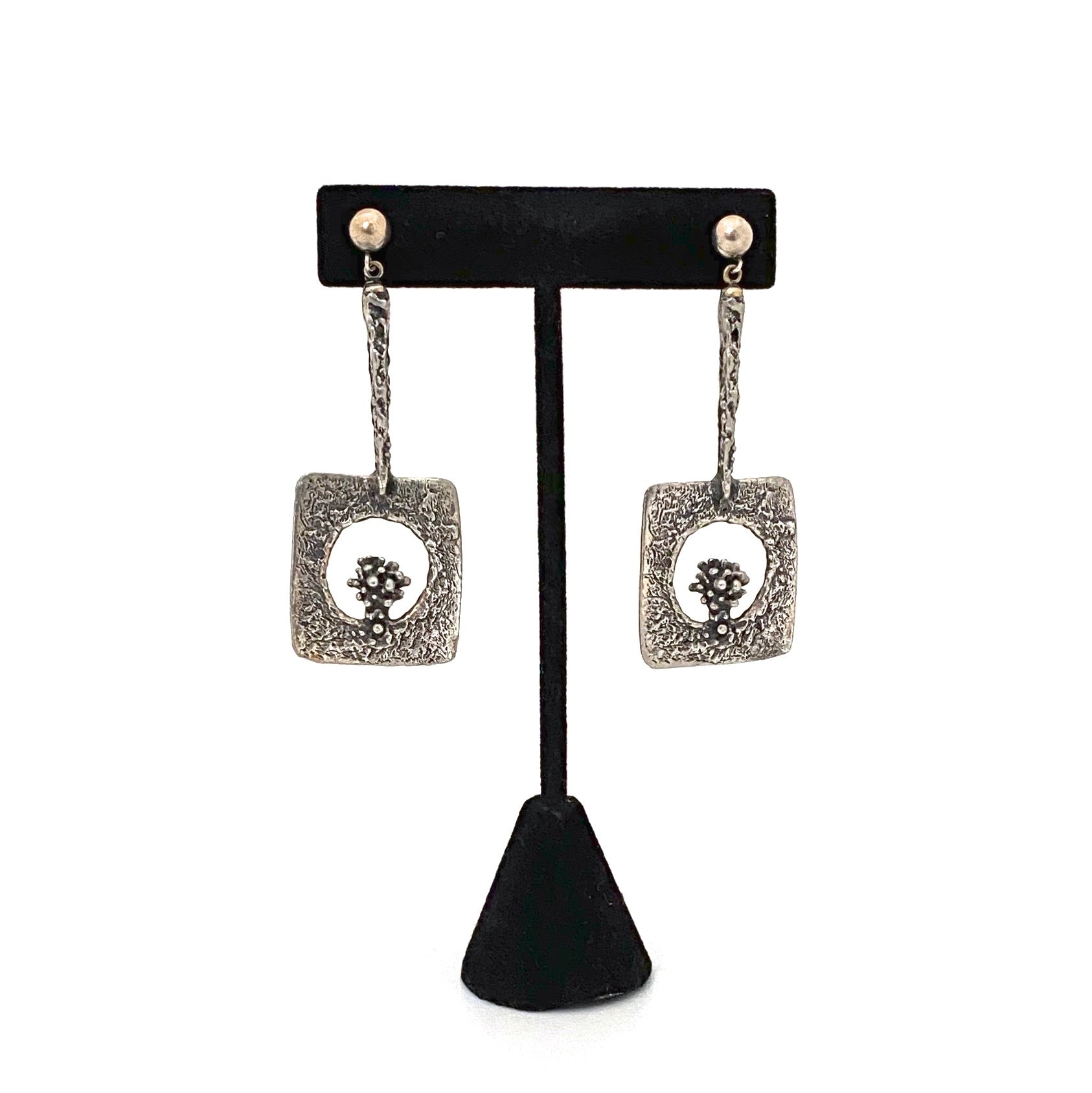 detail Guy Vidal Canada vintage brutalist pewter drop earrings Canadian Modernist jewelry design