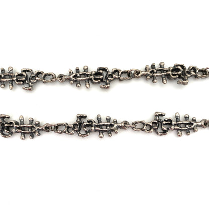 detail Guy Vidal Canada vintage brutalist pewter long link openwork chain necklace Canadian Modernist jewelry design