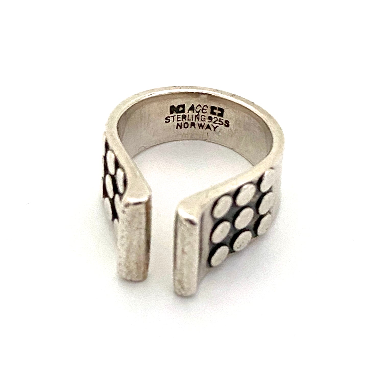 Plus Design Norway silver 'dots' ring ~ Anna Greta Eker