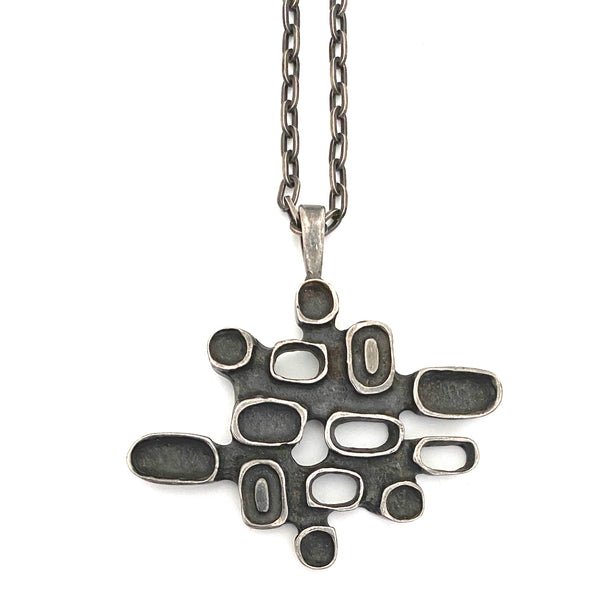 detail Bernard Chaudron Canada vintage brutalist silver plated bronze pendant necklace Canadian jewelry design