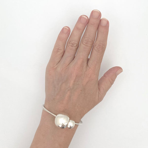 scale Georg Jensen Denmark vintage silver 18k gold Cave bangle bracelet 509 Jacqueline Rabun Scandinavian Modernist jewelry design