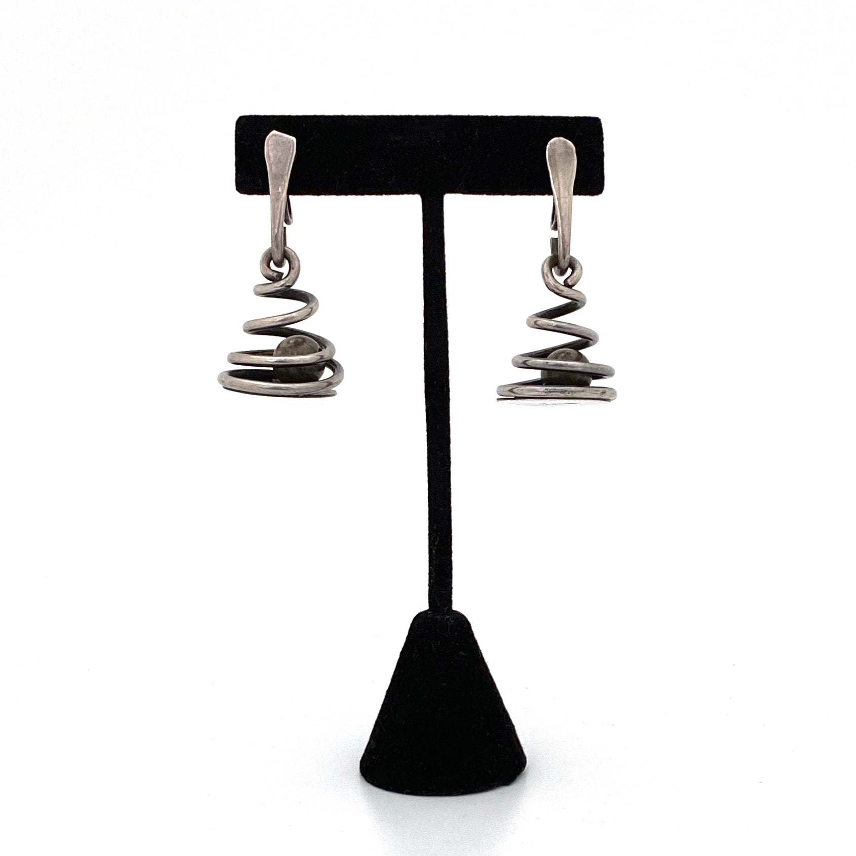 detail Art Smith USA vintage silver spiral kinetic drop earrings American Modernist jewelry design
