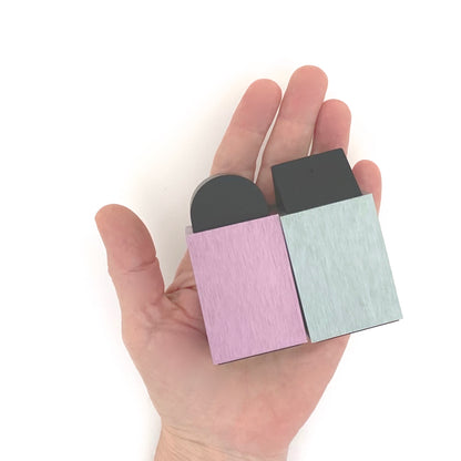 scale Elika USA David Tisdale 1988 anodized aluminum salt and pepper postmodern design