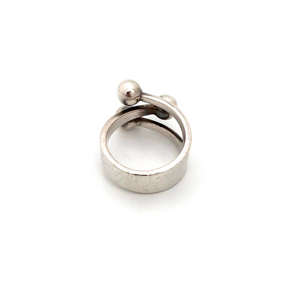 Anna Greta Eker 'Jester' ring ~ 3 point