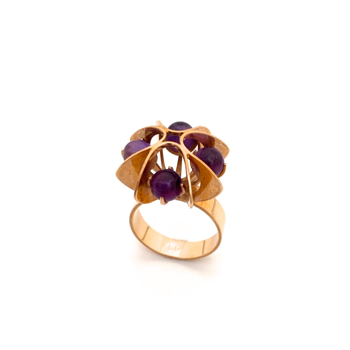 detail Kuupittaan Kulta Elis Kauppi 14k gold amethyst ring Scandinavian Modernist jewelry design