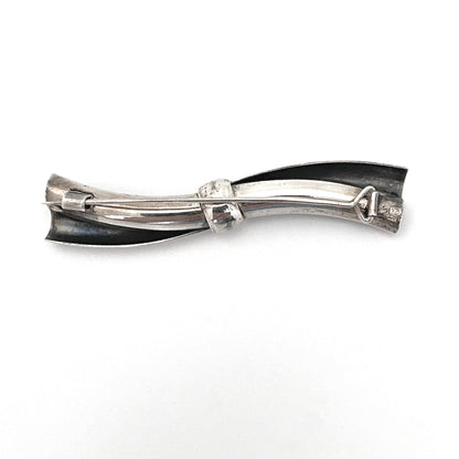 ORNO large sleek silver brooch