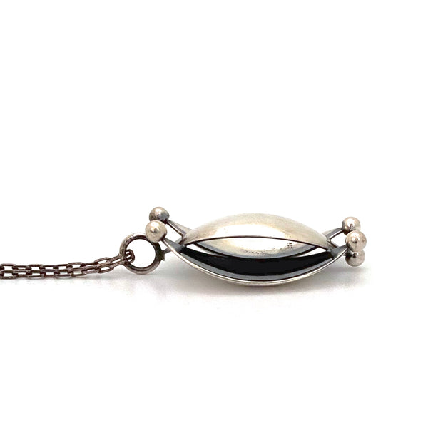 profile Kupittaan Kulta Elis Kauppi Finland vintage silver pendant necklace Scandinavian Modernist jewelry design