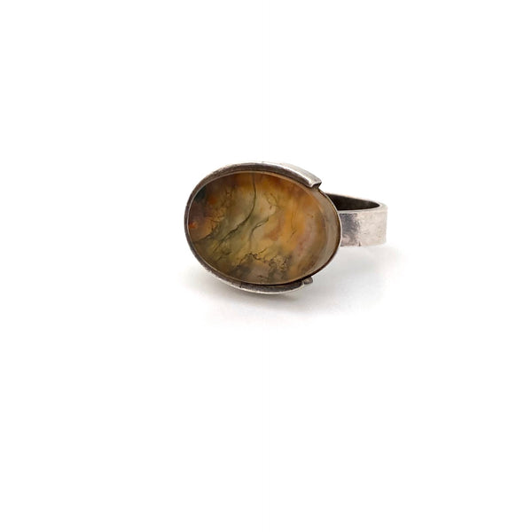 detail Elis Kauppi Kupittaan Kulta Finland vintage silver moss agate large ring Scandinavian Modernist jewelry design