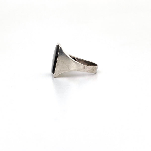 profile OPUS Canada vintage silver black onyx ring Canadian Modernist jewelry design