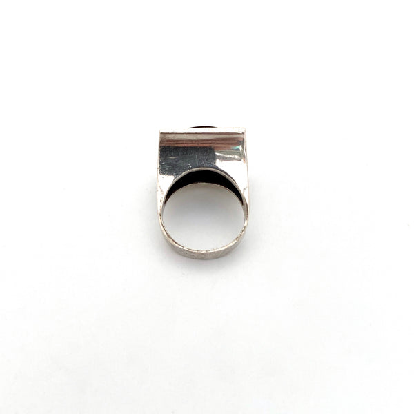 OPUS silver & onyx dot ring
