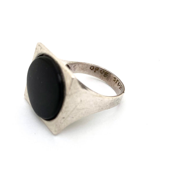 OPUS silver & onyx dot ring