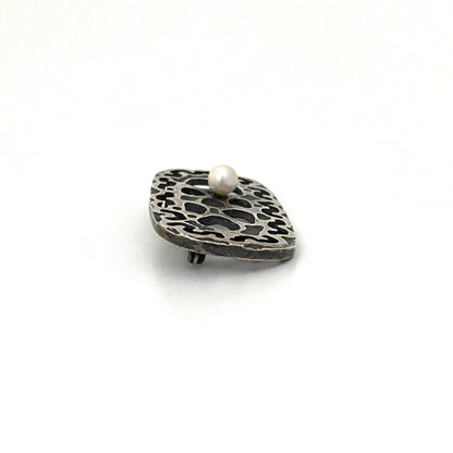 profile Bernard Chaudron Canada vintage sterling silver pearly brutalist openwork brooch Canadian Modernist jewelry design