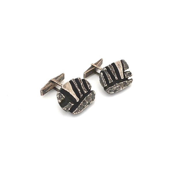 detail Walter Schluep Canada vintage silver brutalist cufflinks Canadian Modernist jewelry design