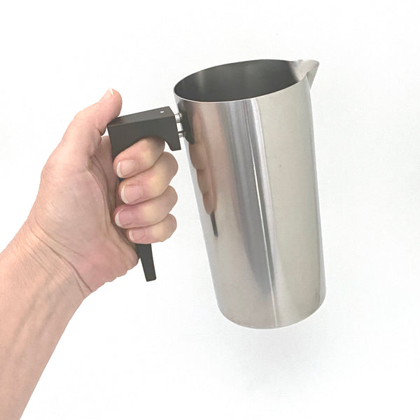 scale Stelton Denmark vintage Cylinda pitcher Arne Jacobsen Danish Modern design