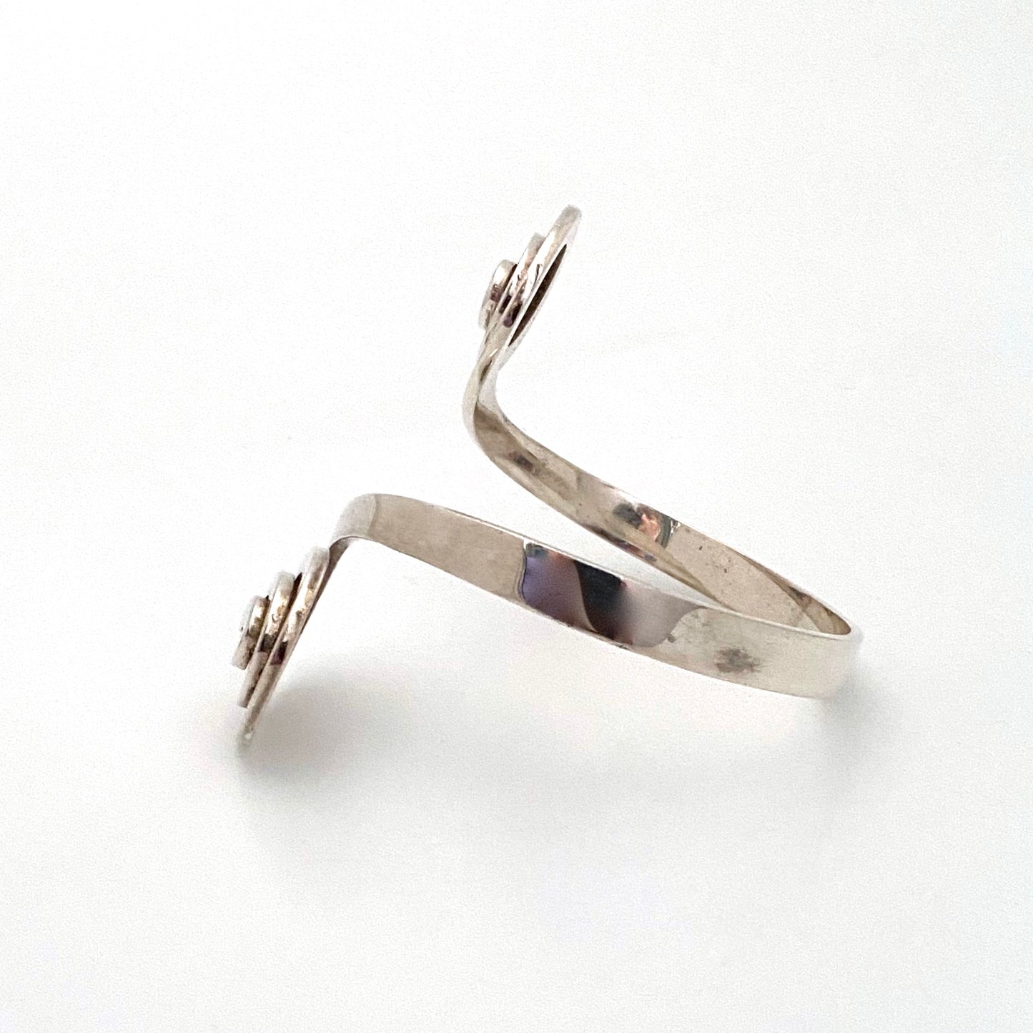 profile Puig Doria Spain vintage silver dimensional spirals cuff bracelet Modernist jewelry design
