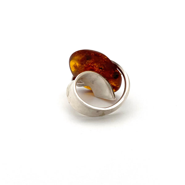 vintage swirling silver and large amber ring