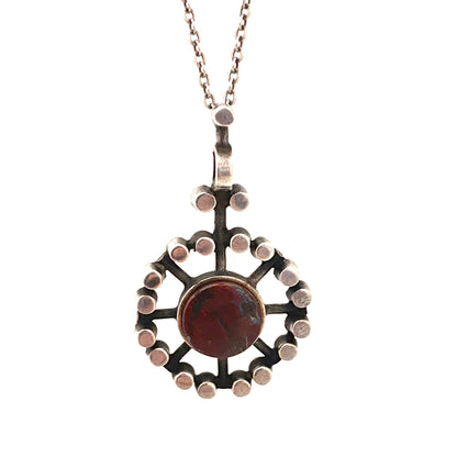 detail Jorma Laine for Kultateollisuus Finland vintage silver red jasper pendant necklace 1973 Scandinavian Modernist jewelry design