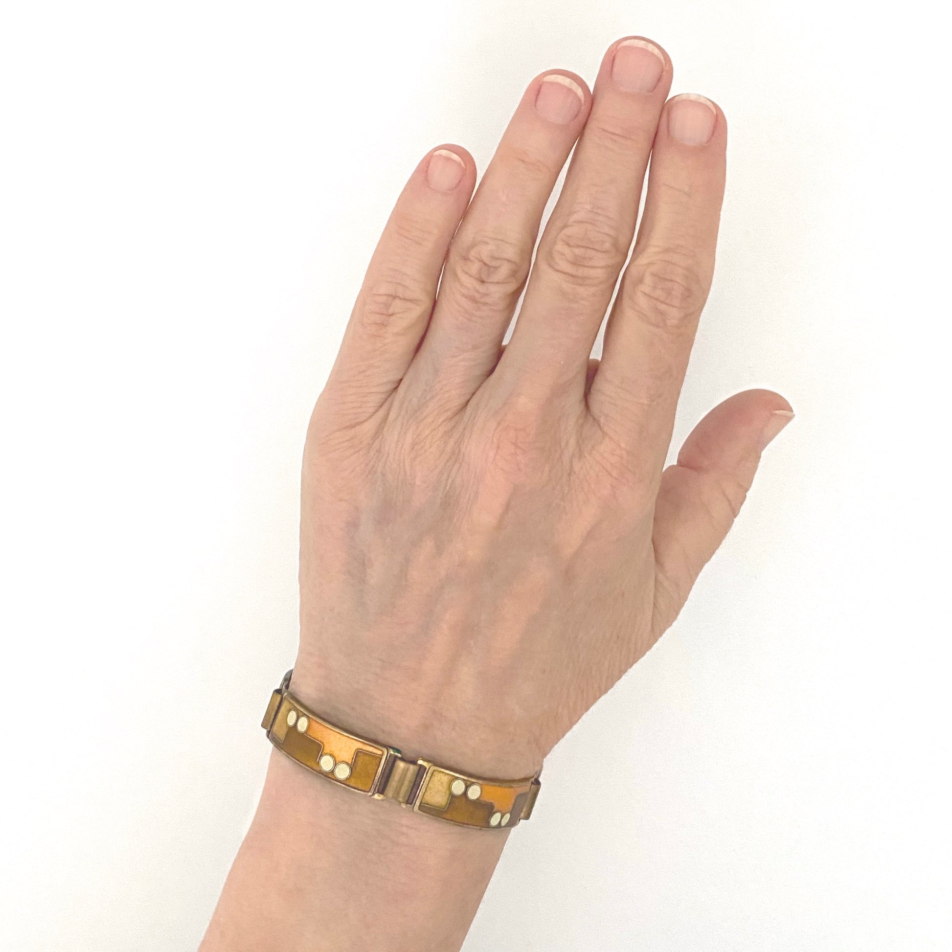 scale Karl Schibensky Germany vintage matte enamel brass link bracelet Modernist jewelry design Perli Scholz and Lammel Bunge