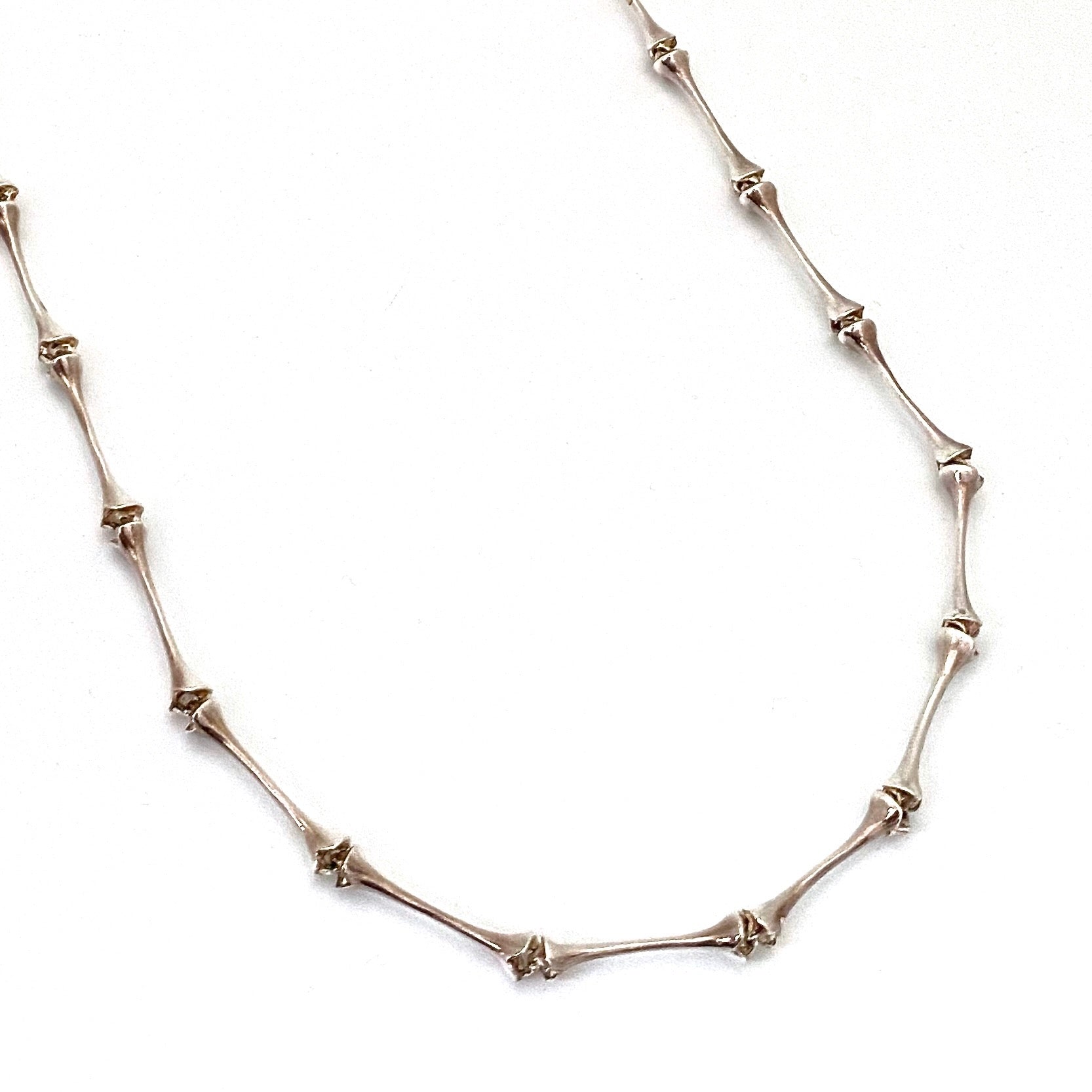 detail Lapponia Finland vintage silver long link sculptural chain necklace 1985 Scandinavian Modernist jewelry design
